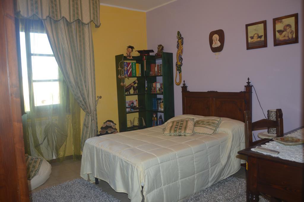 B&B Fra E Fe Arborea Cameră foto
