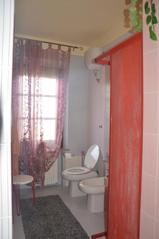 B&B Fra E Fe Arborea Cameră foto